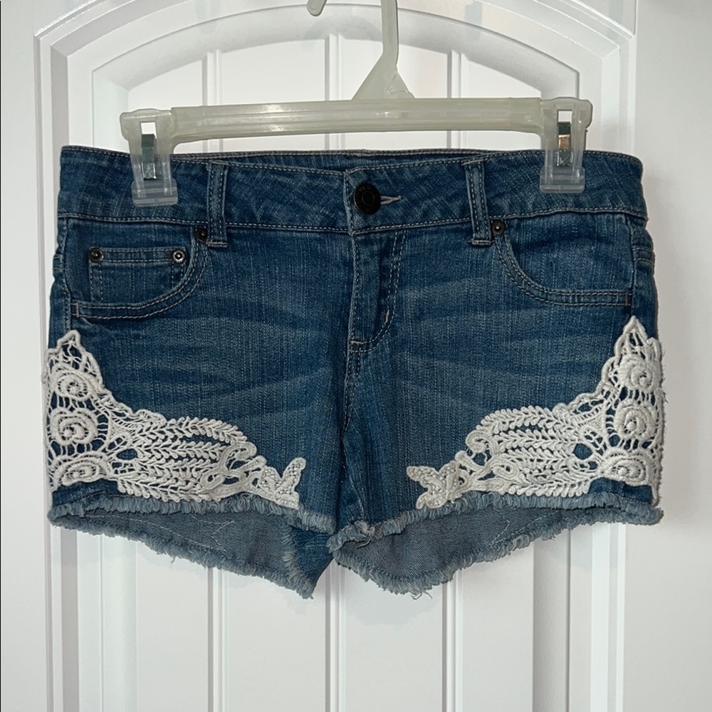 (Up) Cycled Denim Lace-Trimmed Juniors Shorts